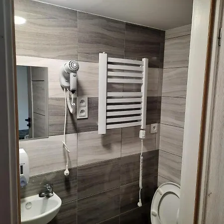 Lorf Hostel&coffee بيت شباب