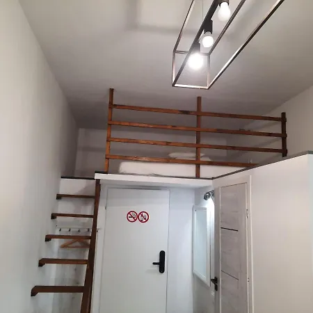 بيت شباب Lorf Hostel&coffee *