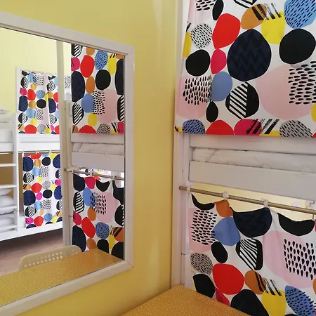 بيت شباب Lorf Hostel&coffee *