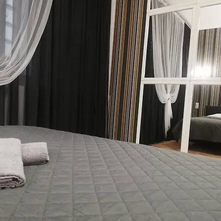 بيت شباب Lorf Hostel&coffee كراكوفيا