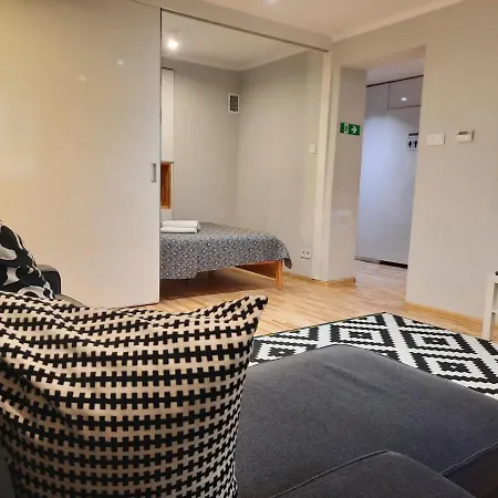 Lorf Hostel&coffee *