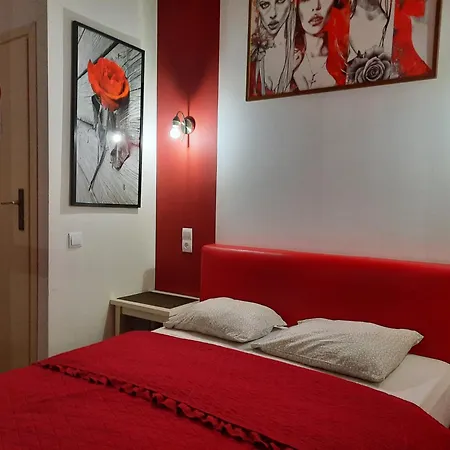 Lorf Hostel&coffee كراكوفيا