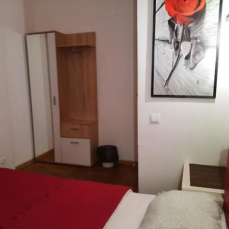 Lorf Hostel&coffee * كراكوفيا