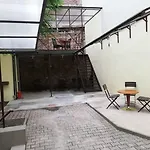 Lorf Hostel&coffee *