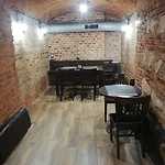 Lorf Hostel&coffee *