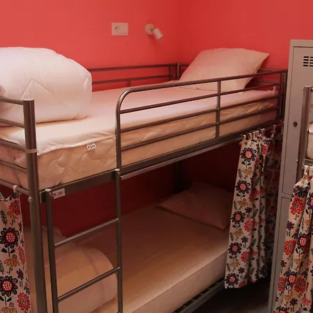 Lorf Hostel&coffee Hostel