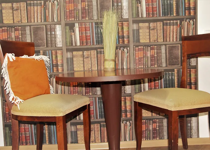 Lorf Hostel&coffee Хостел *