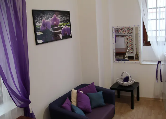 Lorf Hostel&coffee Хостел *