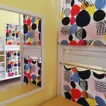 بيت شباب Lorf Hostel&coffee *