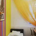 Lorf Hostel&coffee بيت شباب