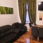 بيت شباب Lorf Hostel&coffee *