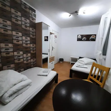 Lorf Hostel&coffee